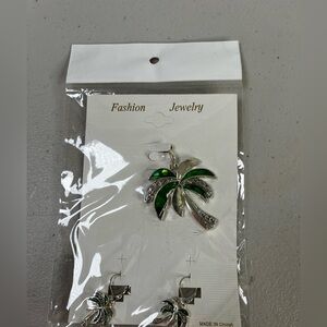 tropical palm tree pendant with matching dangling earrings